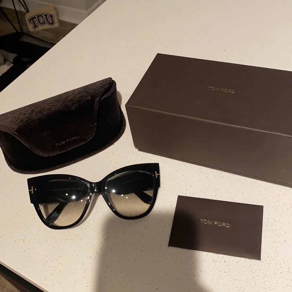 Tom Ford Anoushka Black Cat Eye Sunglasses 57mm